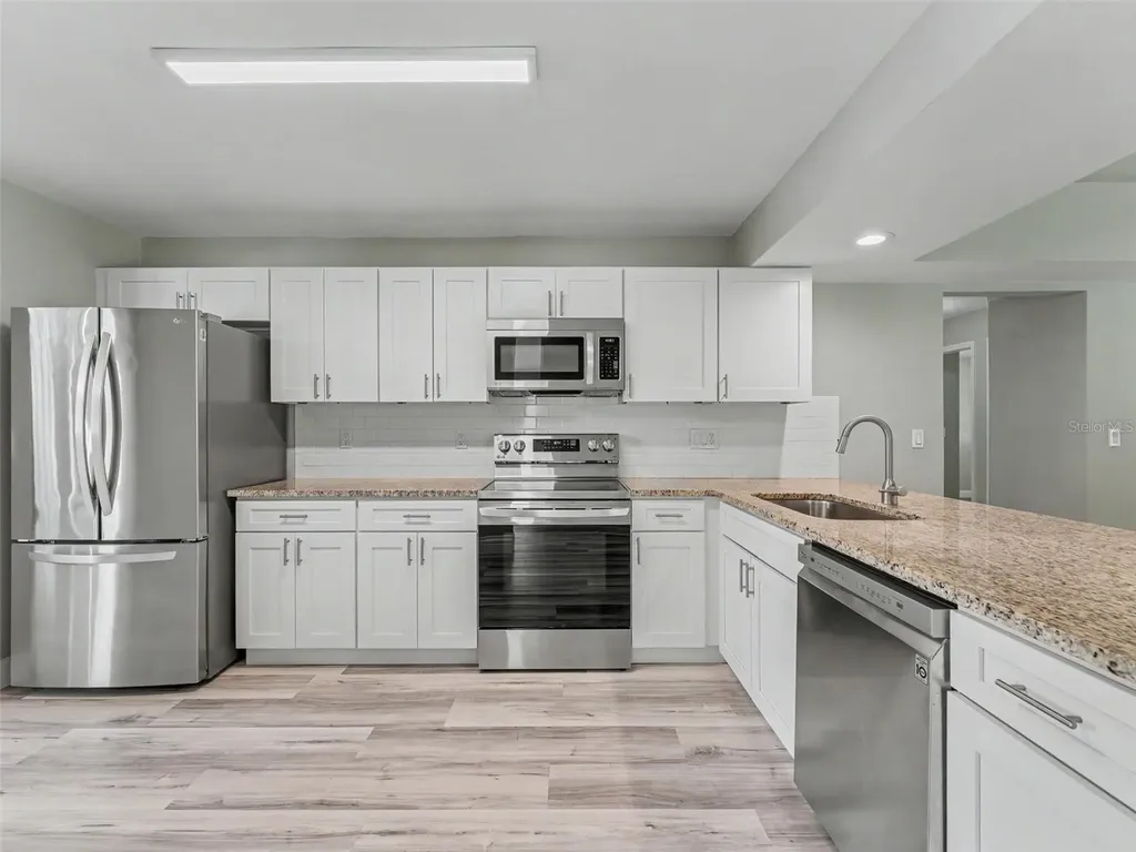 1328 Gangplank Drive Valrico FL 33594