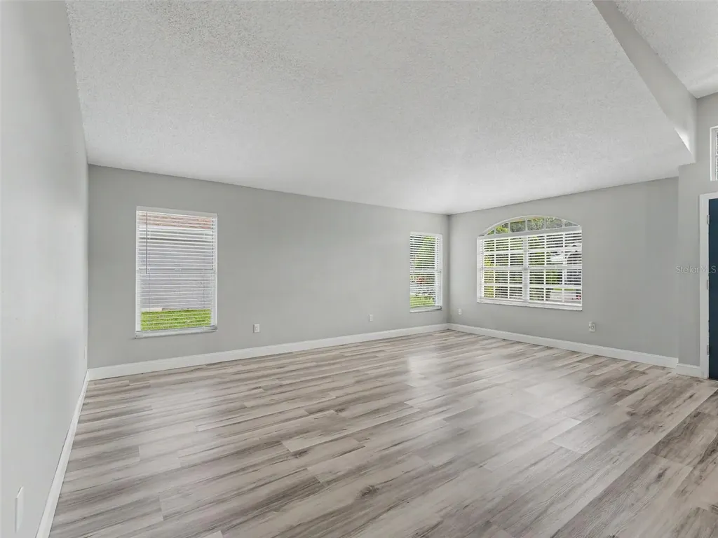 1328 Gangplank Drive Valrico FL 33594