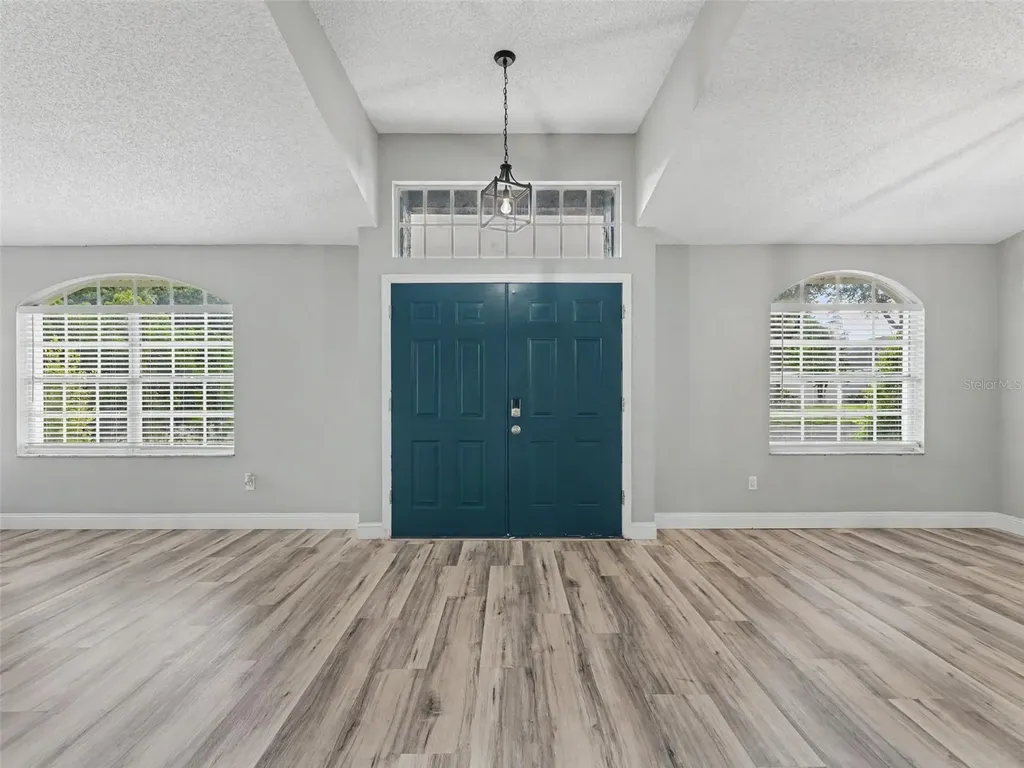 1328 Gangplank Drive Valrico FL 33594