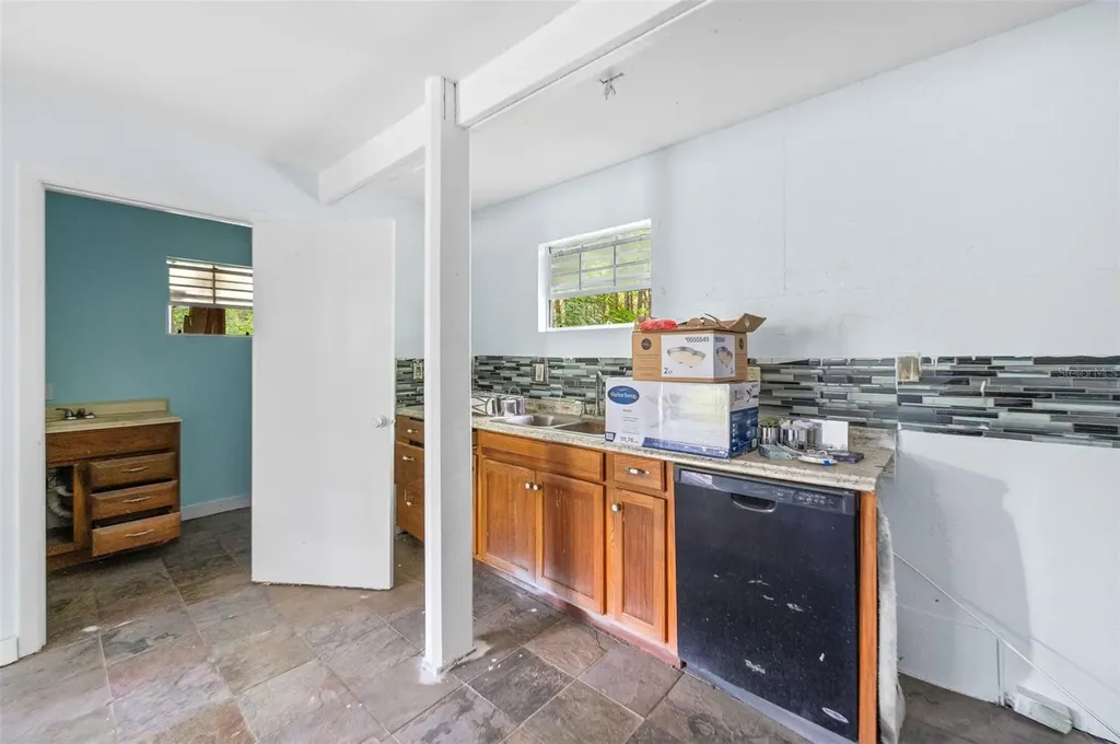 16422 NE 10th Street Gainesville FL 32609