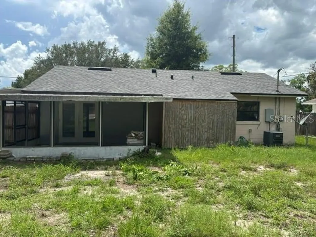 1881 Urbana Avenue Deltona FL 32725