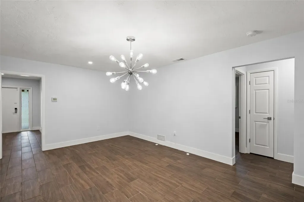 3405 S Lockwood Ridge Road Sarasota FL 34239