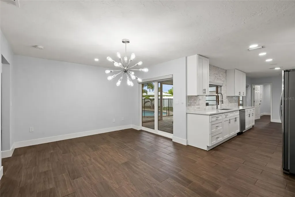 3405 S Lockwood Ridge Road Sarasota FL 34239