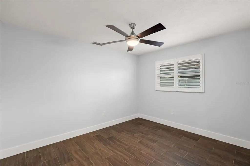 3405 S Lockwood Ridge Road Sarasota FL 34239