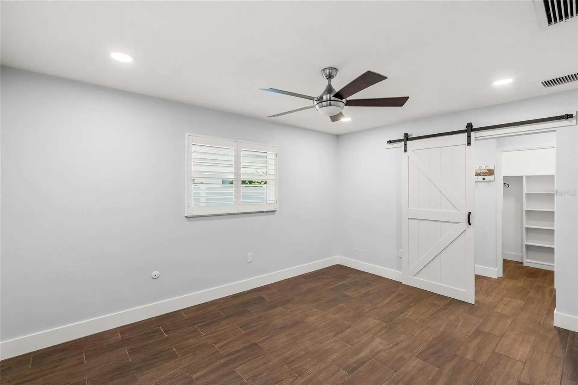 3405 S Lockwood Ridge Road Sarasota FL 34239