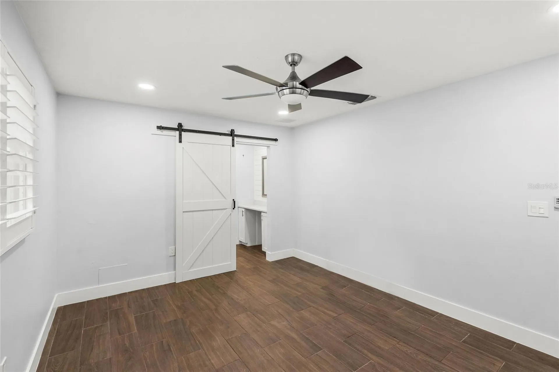 3405 S Lockwood Ridge Road Sarasota FL 34239