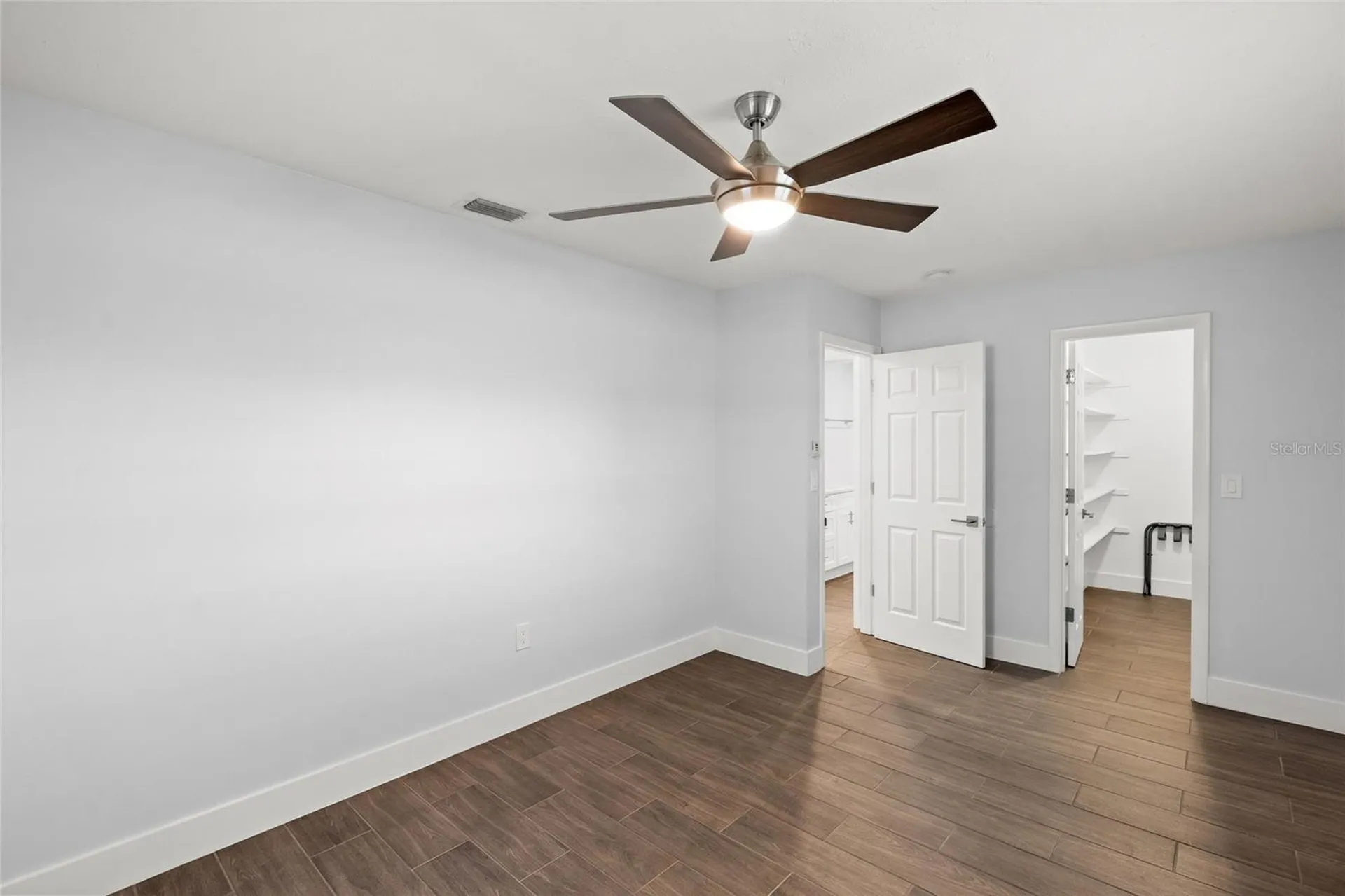 3405 S Lockwood Ridge Road Sarasota FL 34239