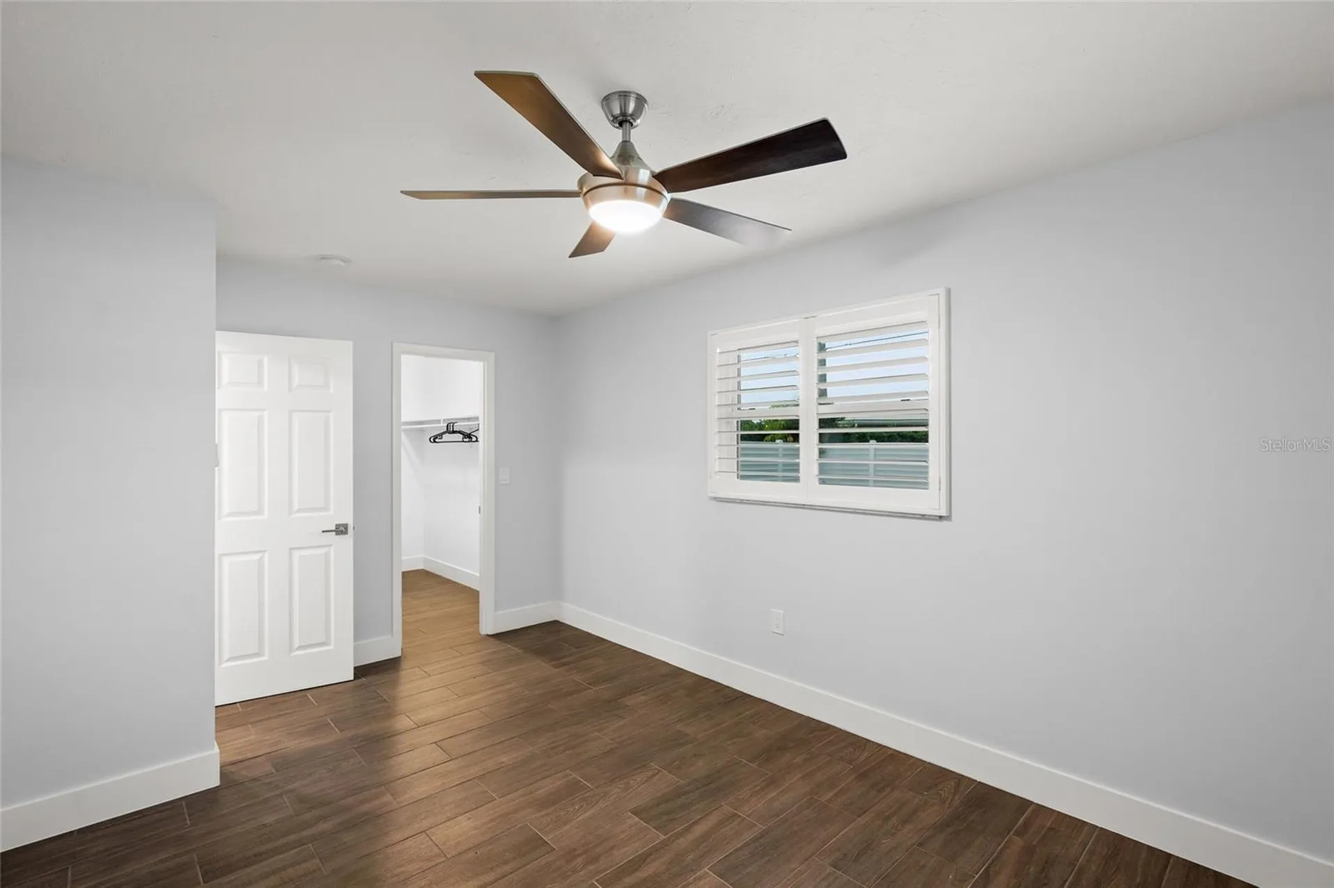 3405 S Lockwood Ridge Road Sarasota FL 34239
