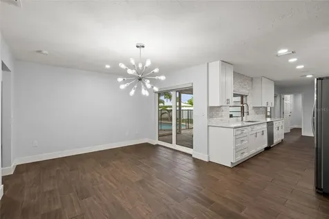 3405 S Lockwood Ridge Road Sarasota FL 34239