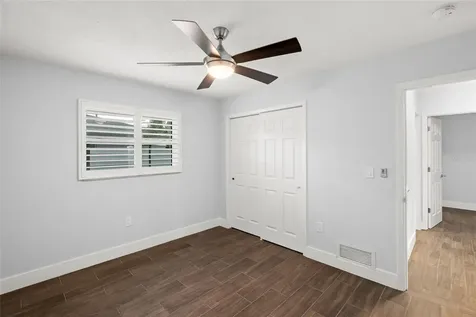 3405 S Lockwood Ridge Road Sarasota FL 34239