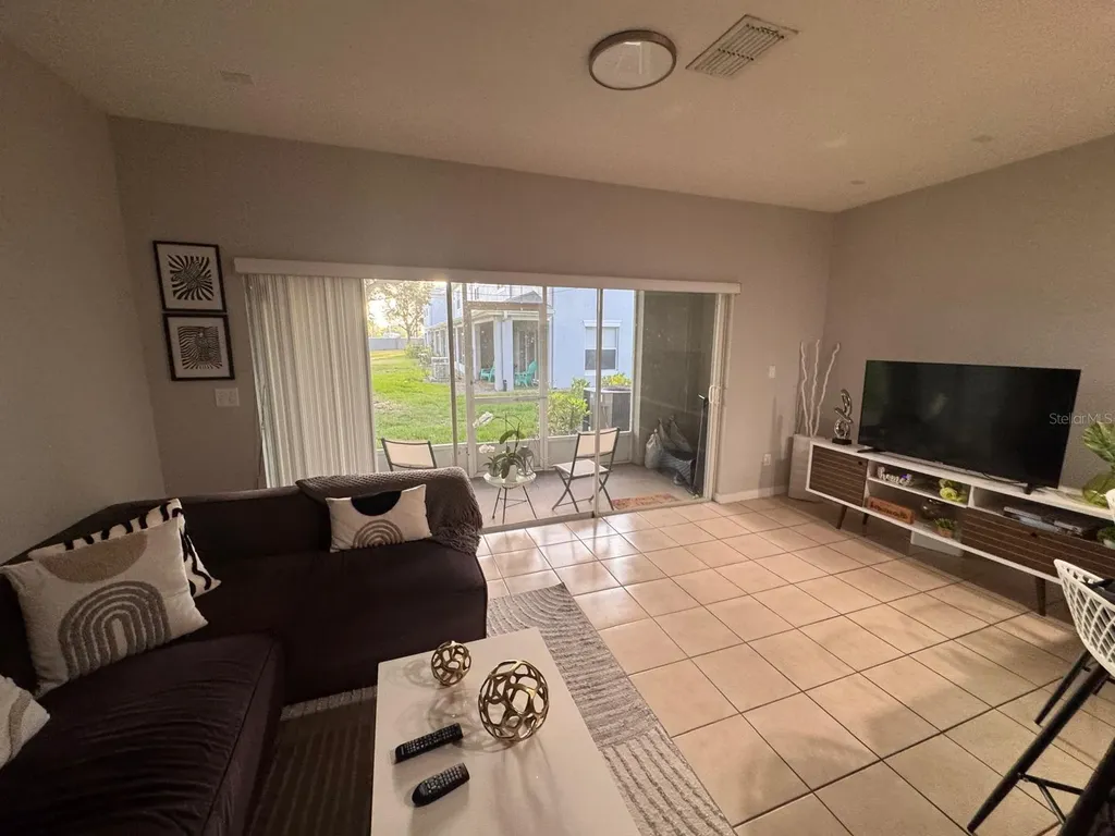 9381 Jasmine Flower Lane Orlando FL 32832