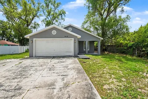 1915 E Mcberry Street Tampa FL 33610