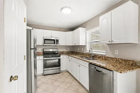 1915 E Mcberry Street Tampa FL 33610