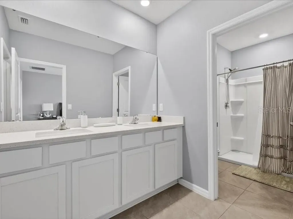 416 Mangrove Shade Circle Apollo Beach FL 33572