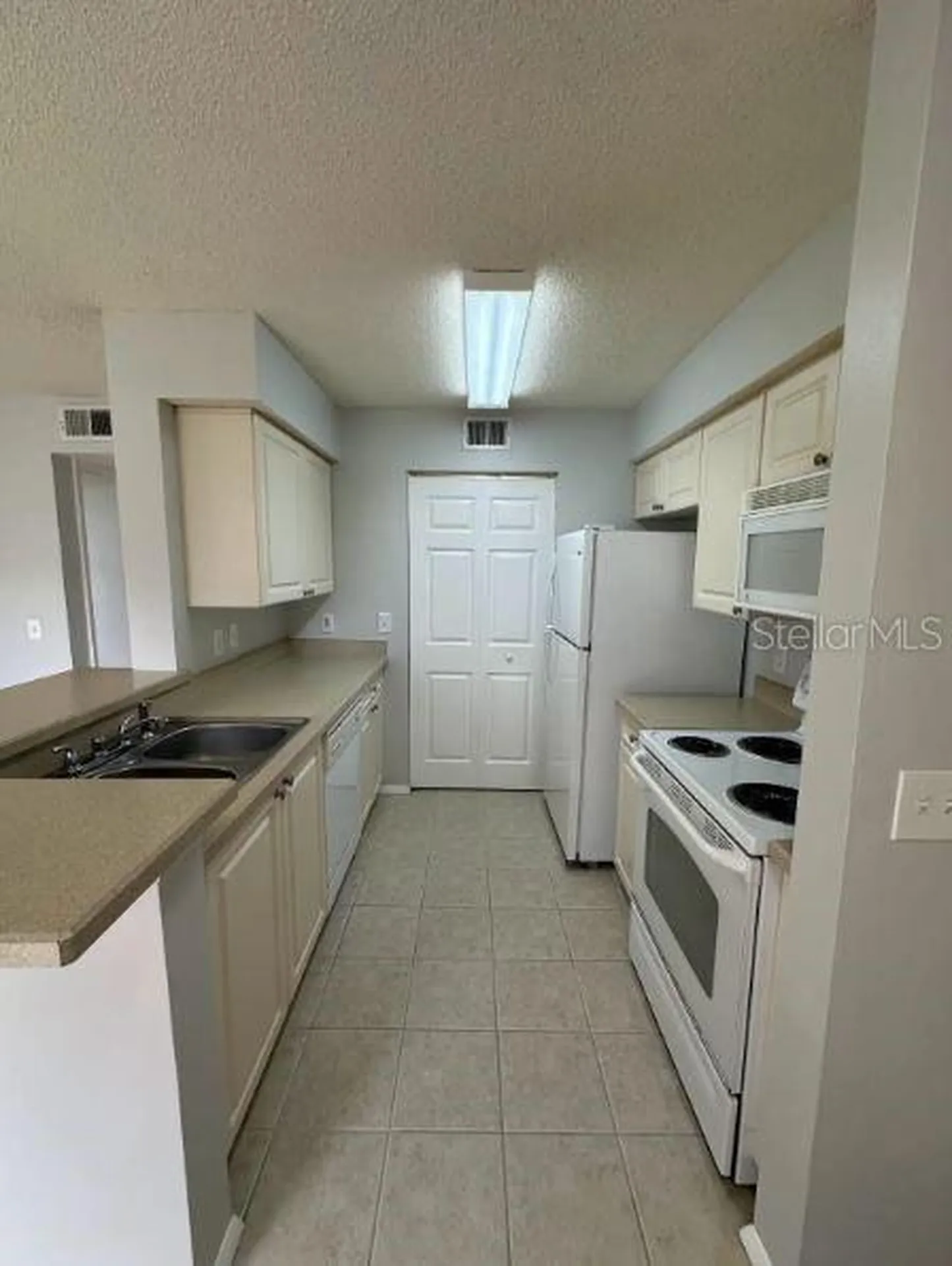 1222 Bermuda Lakes Lane Kissimmee FL 34741