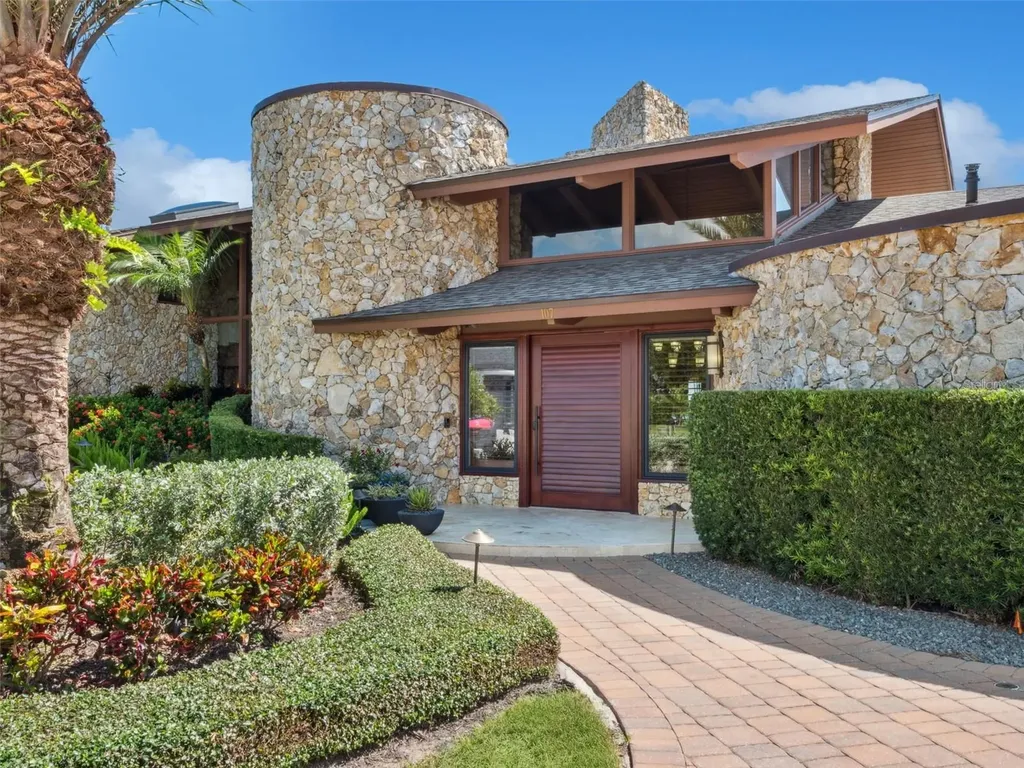 107 Donlon Drive New Smyrna Beach FL 32168