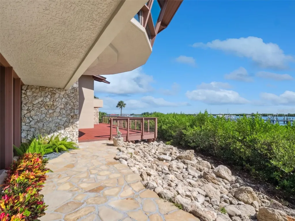 107 Donlon Drive New Smyrna Beach FL 32168