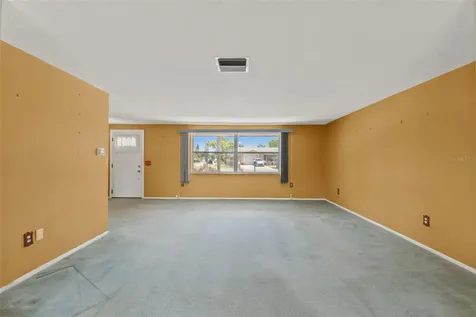 10730 Queens Road Port Richey FL 34668