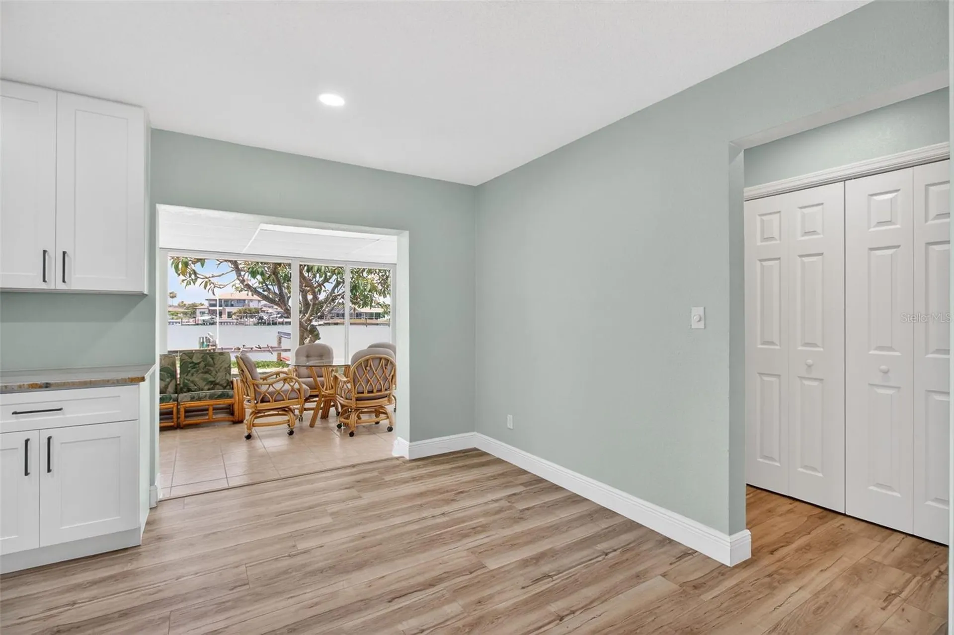 7957 10th Avenue S St Petersburg FL 33707