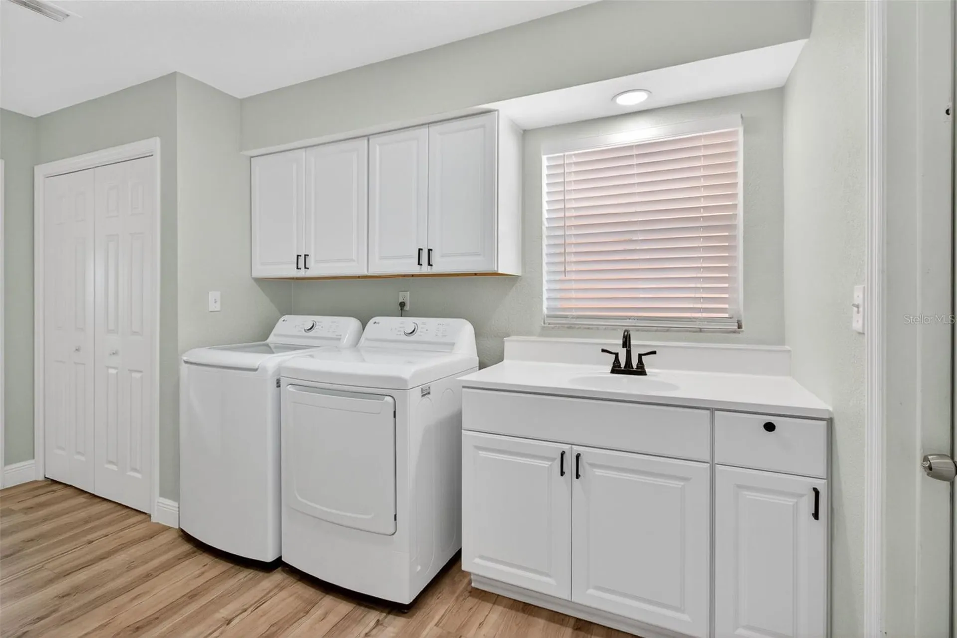 7957 10th Avenue S St Petersburg FL 33707
