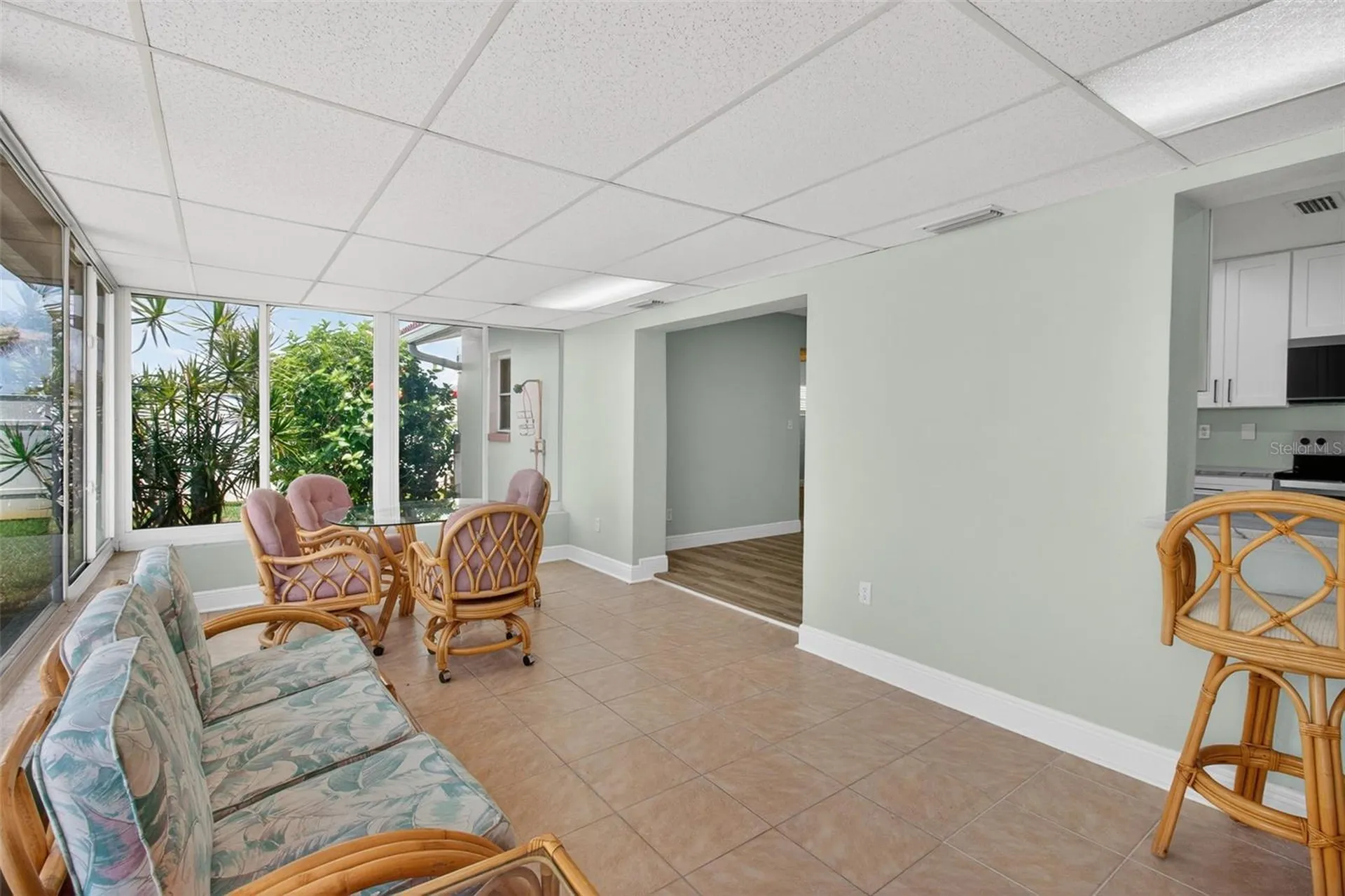 7957 10th Avenue S St Petersburg FL 33707