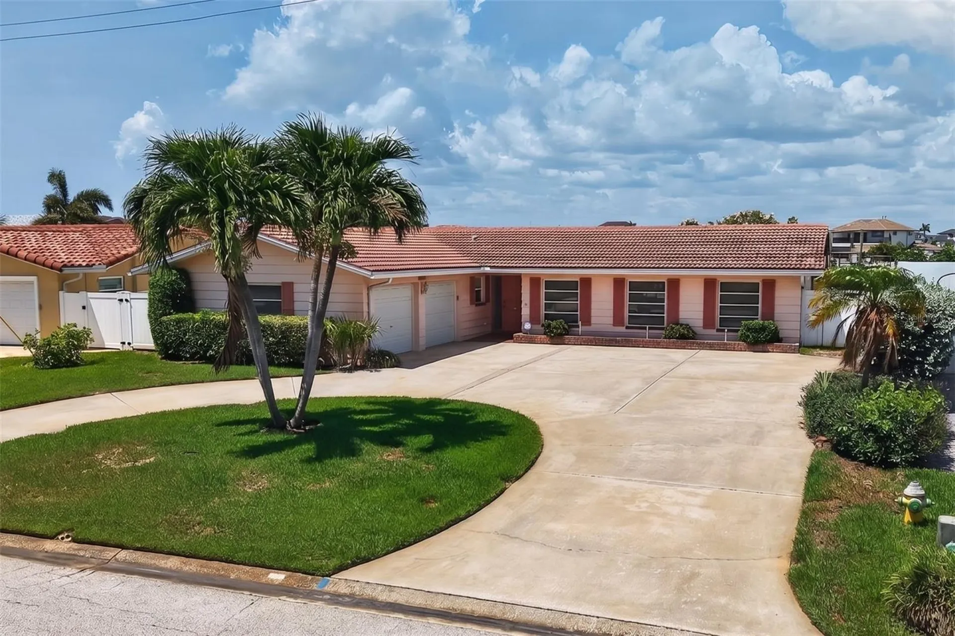 7957 10th Avenue S St Petersburg FL 33707