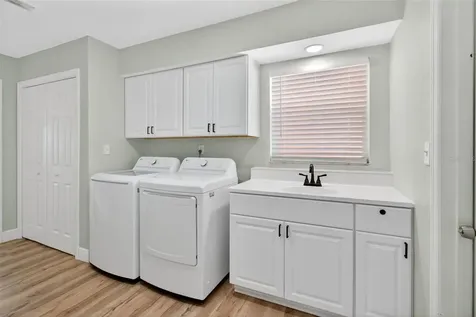 7957 10th Avenue S St Petersburg FL 33707