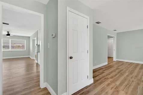 7957 10th Avenue S St Petersburg FL 33707
