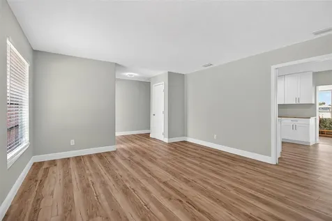 7957 10th Avenue S St Petersburg FL 33707