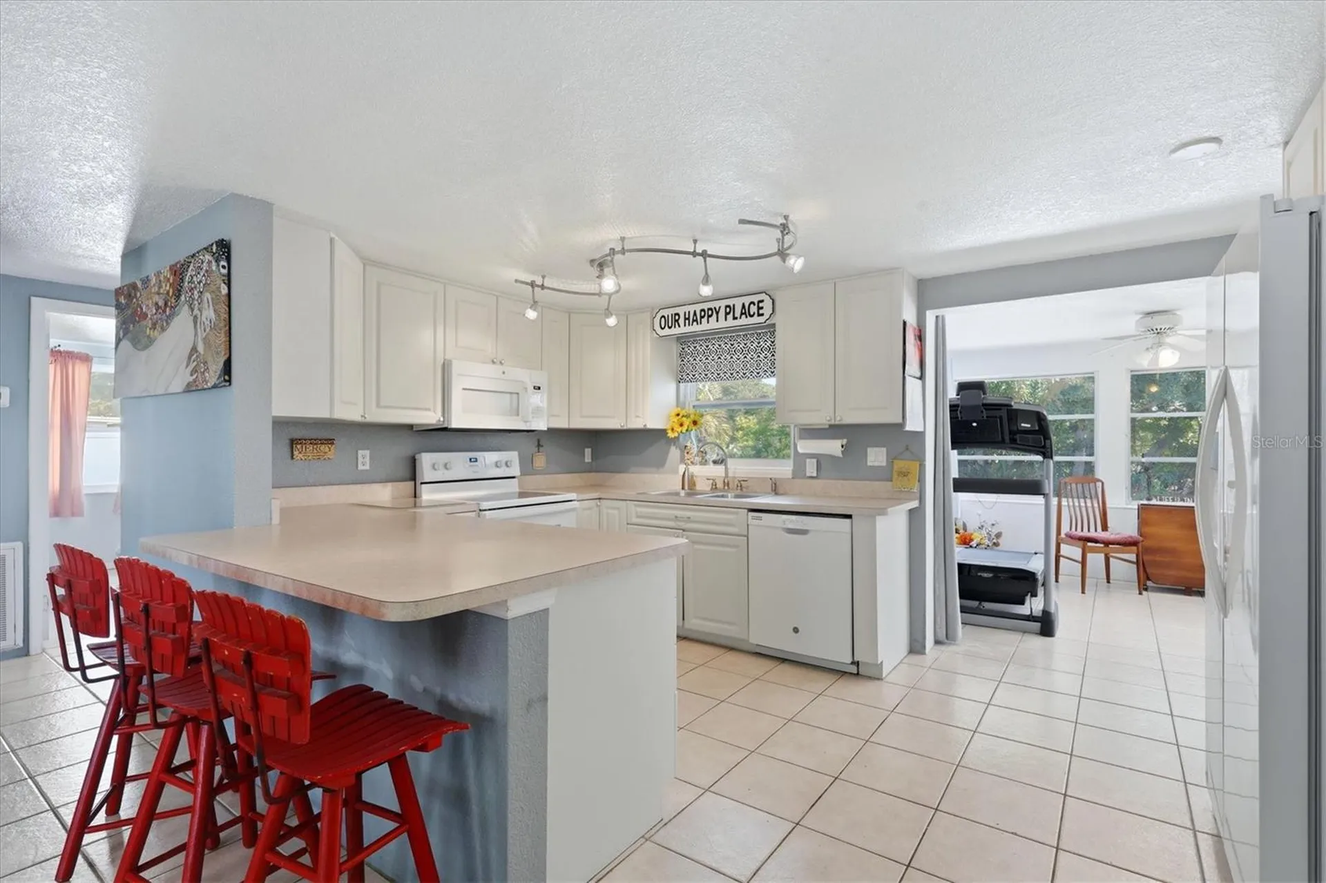 852 E 6th Street Englewood FL 34223