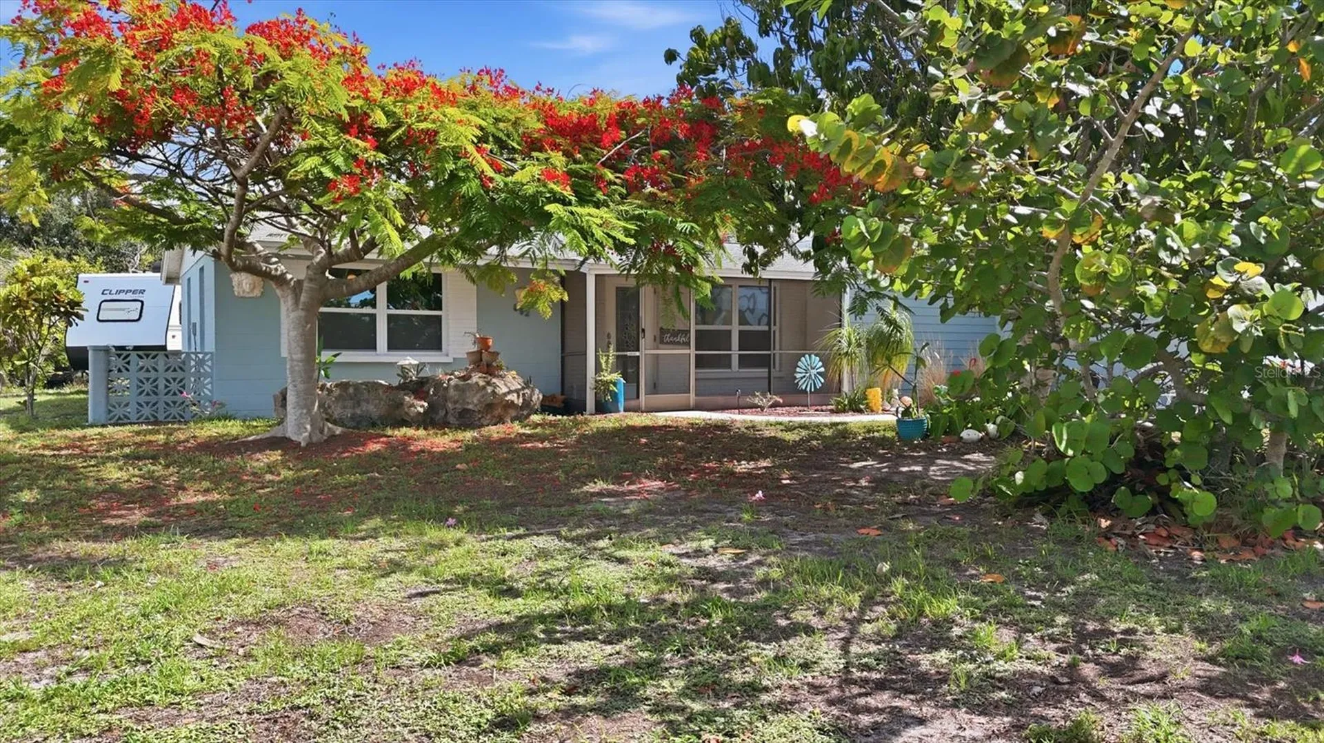 852 E 6th Street Englewood FL 34223