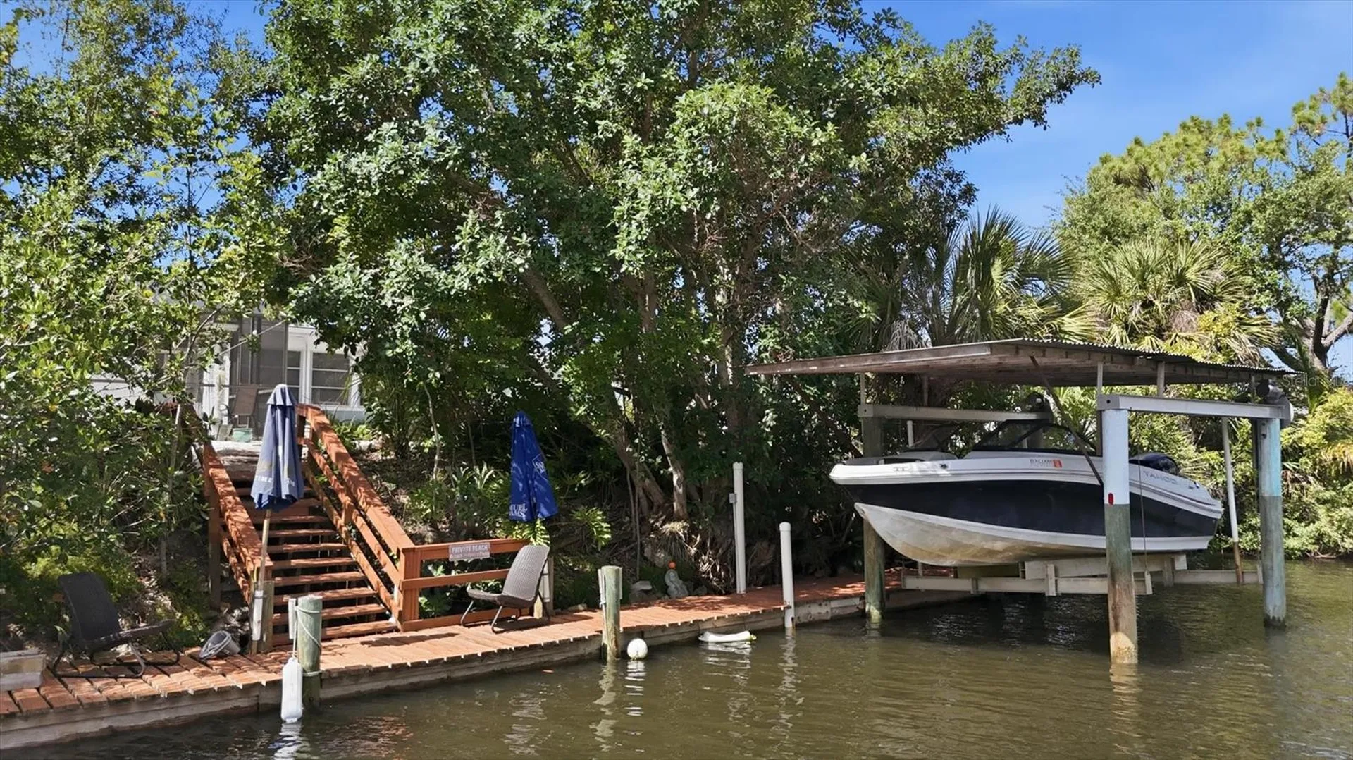852 E 6th Street Englewood FL 34223