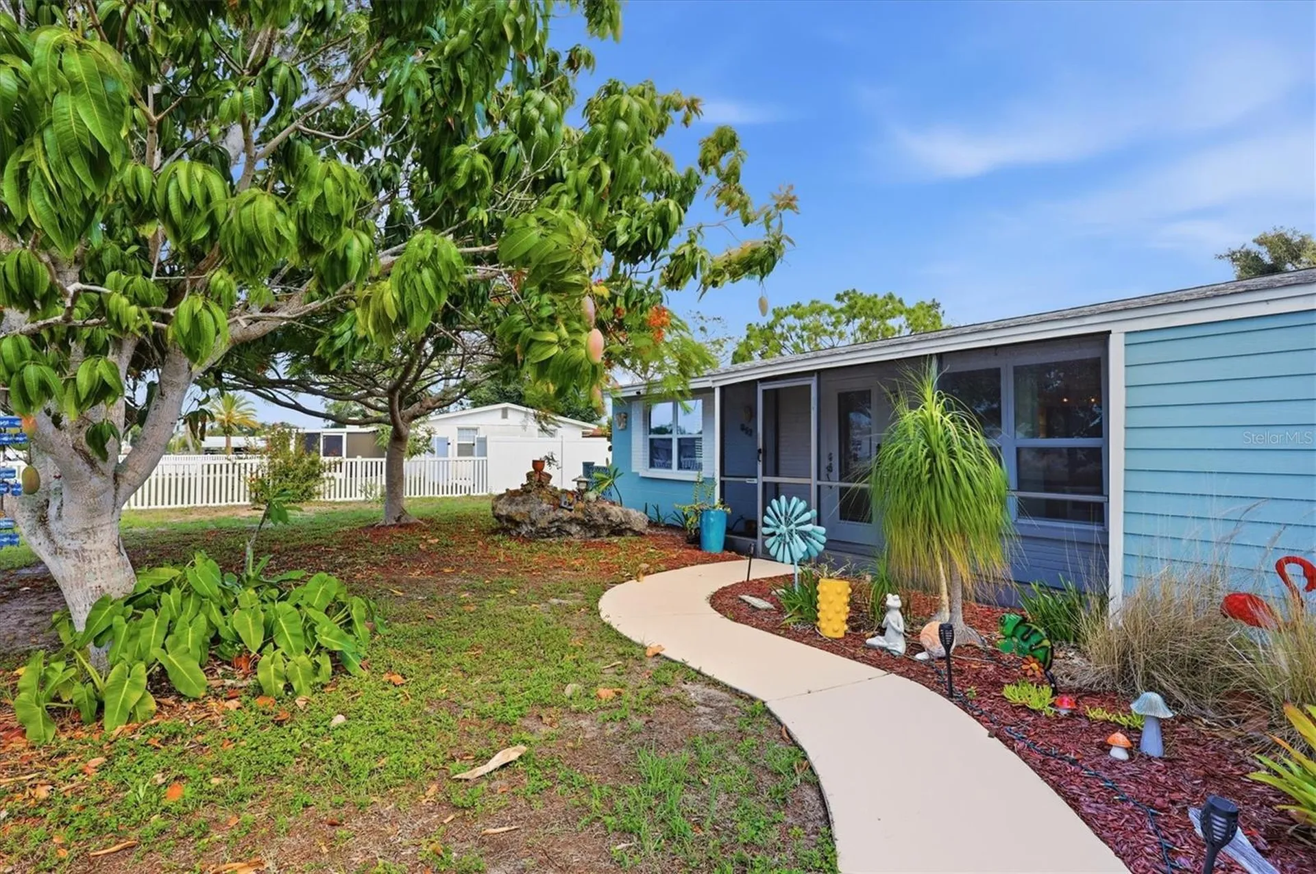 852 E 6th Street Englewood FL 34223