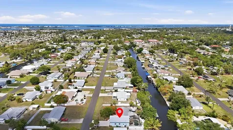 852 E 6th Street Englewood FL 34223