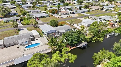 852 E 6th Street Englewood FL 34223