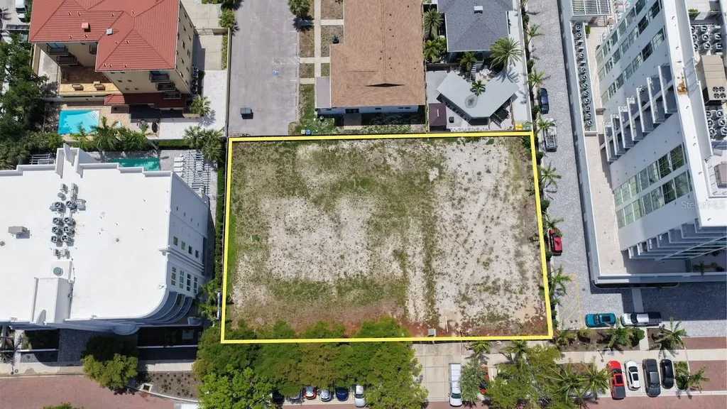 621 Golden Gate Point Sarasota FL 34236