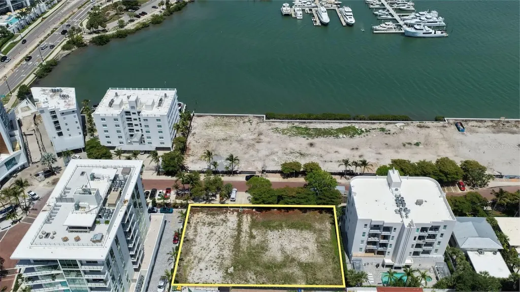 621 Golden Gate Point Sarasota FL 34236