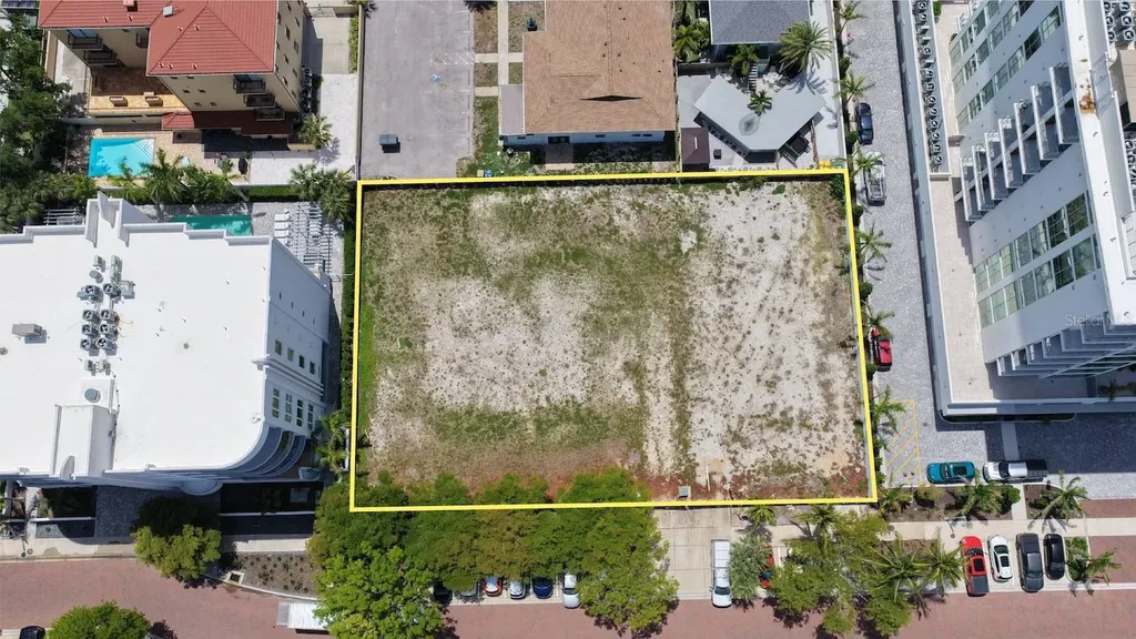 621 Golden Gate Point Sarasota FL 34236