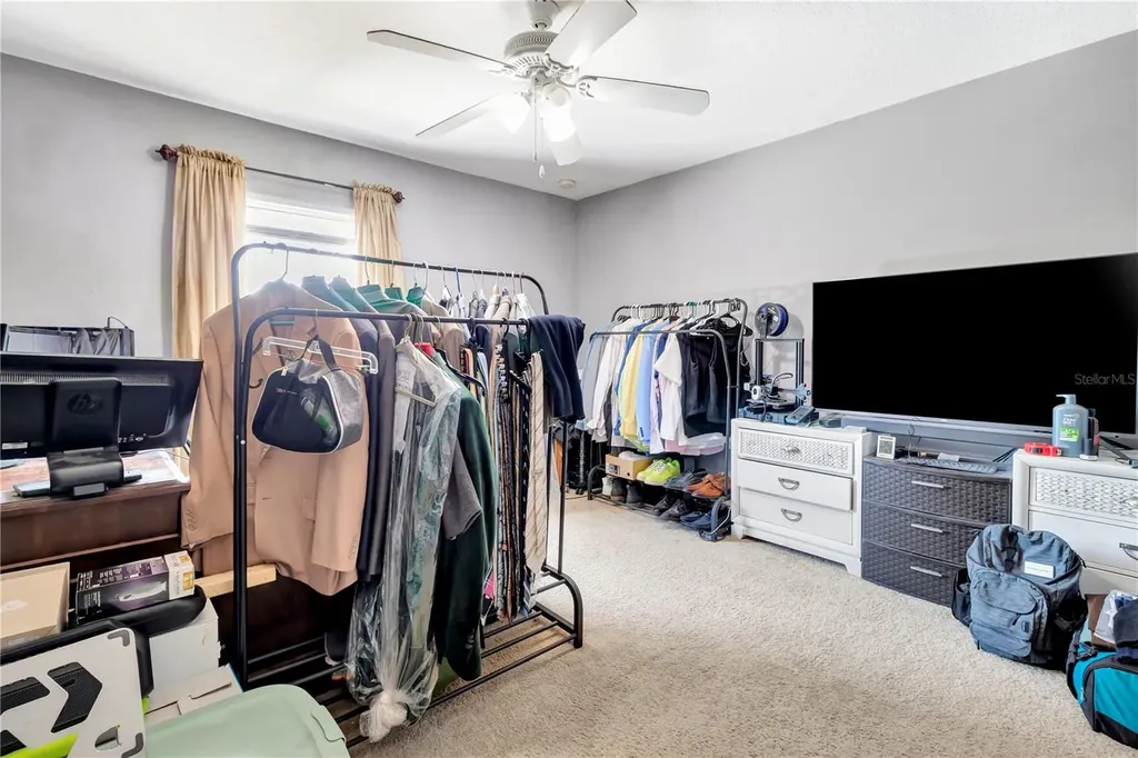 7642 Park Hill Avenue Leesburg FL 34748