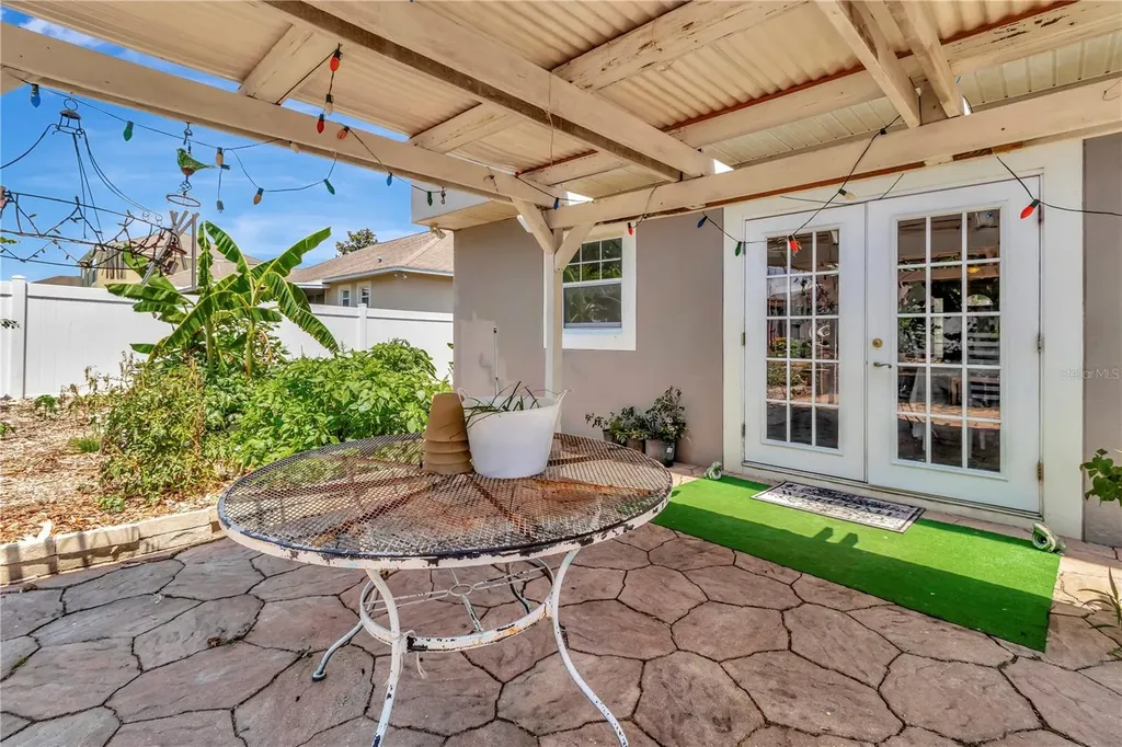 7642 Park Hill Avenue Leesburg FL 34748