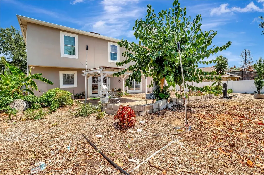7642 Park Hill Avenue Leesburg FL 34748