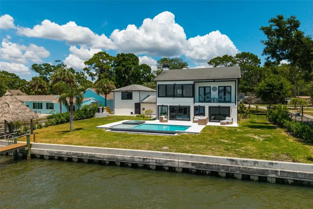 412 Shore Drive E Oldsmar FL 34677