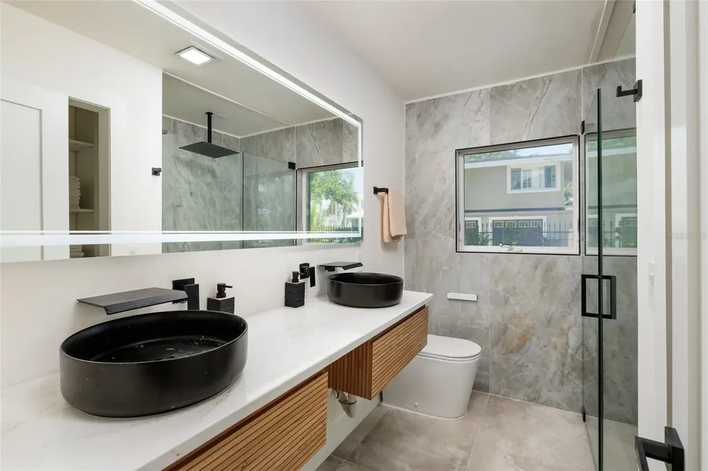 412 Shore Drive E Oldsmar FL 34677