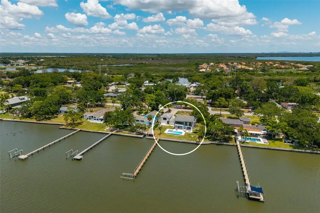 412 Shore Drive E Oldsmar FL 34677