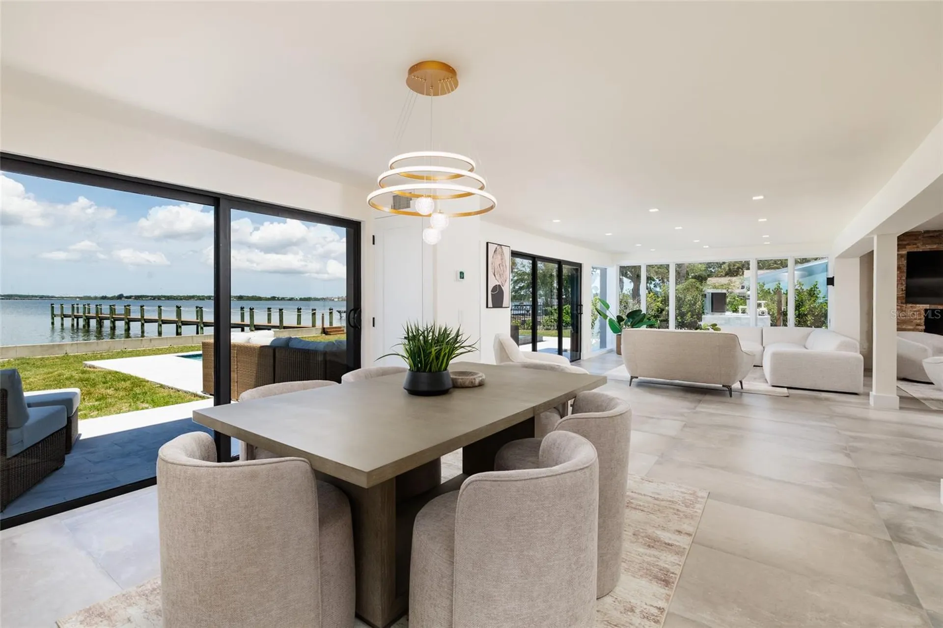 412 Shore Drive E Oldsmar FL 34677