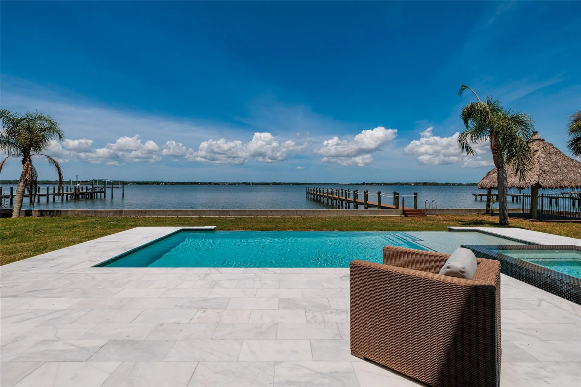 412 Shore Drive E Oldsmar FL 34677