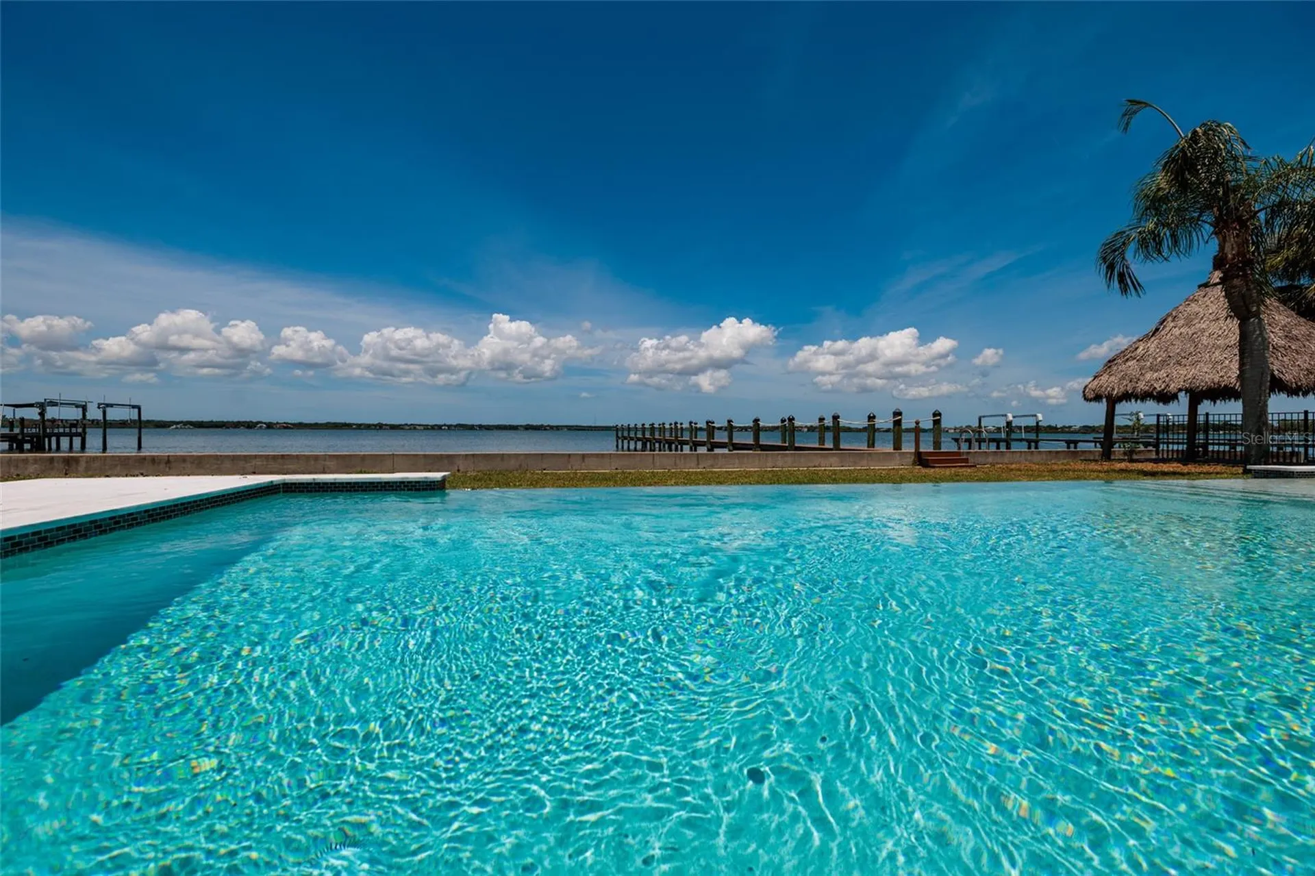 412 Shore Drive E Oldsmar FL 34677