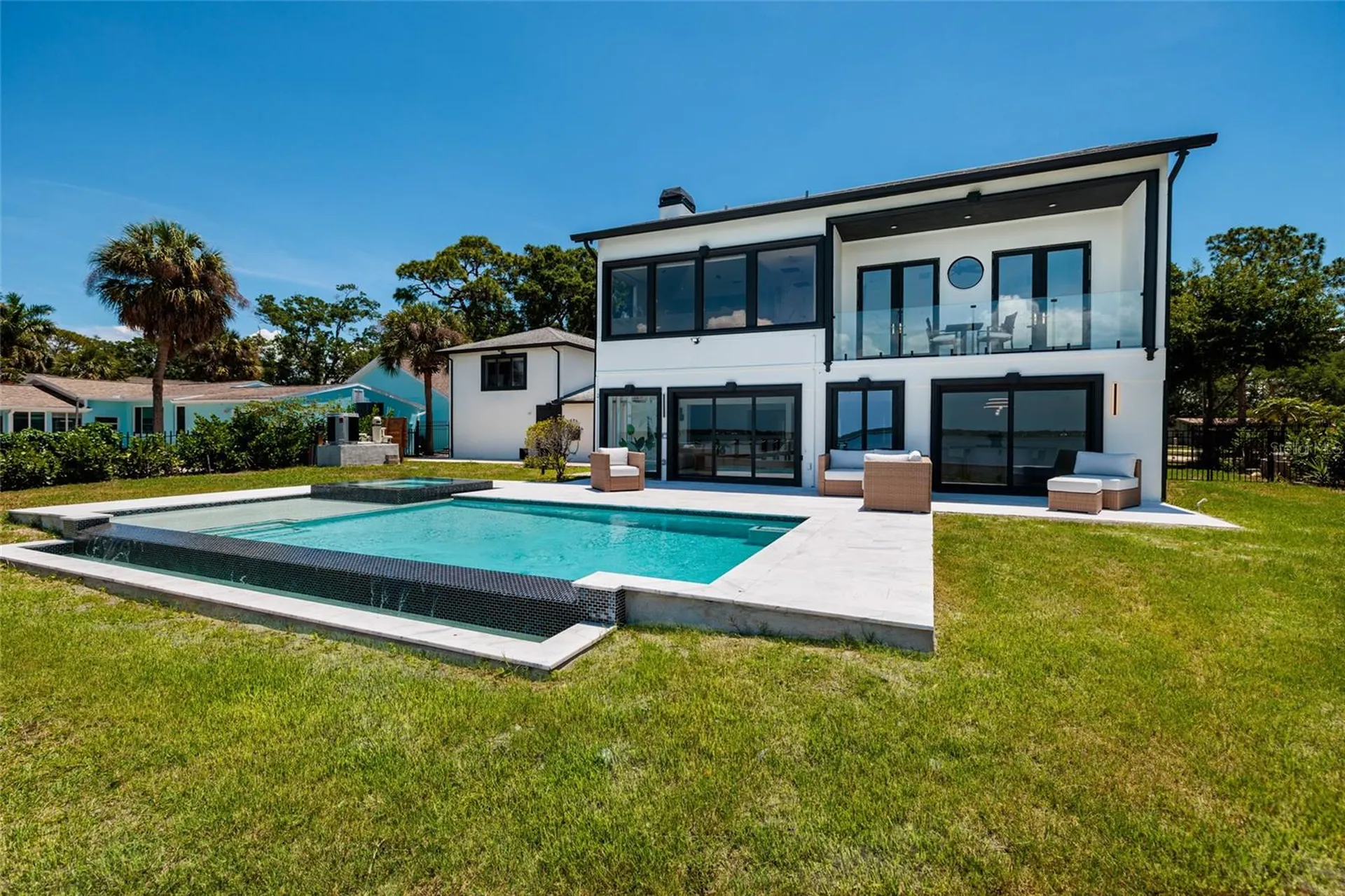 412 Shore Drive E Oldsmar FL 34677
