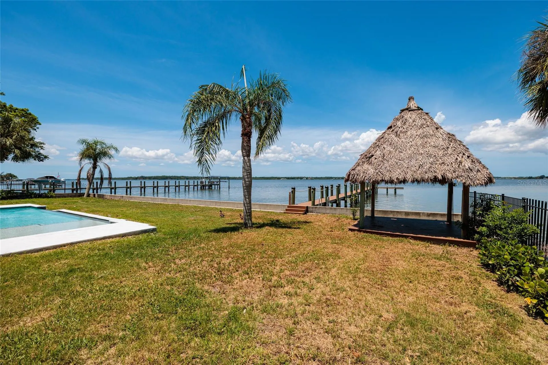 412 Shore Drive E Oldsmar FL 34677