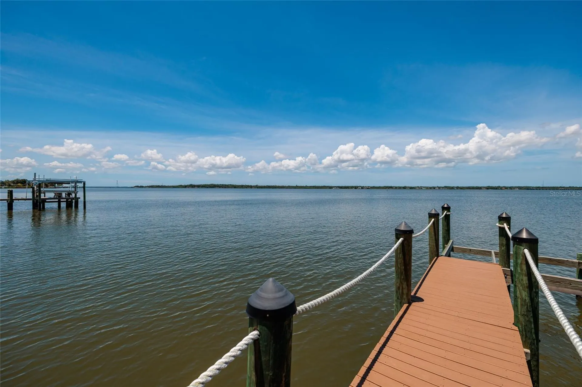 412 Shore Drive E Oldsmar FL 34677